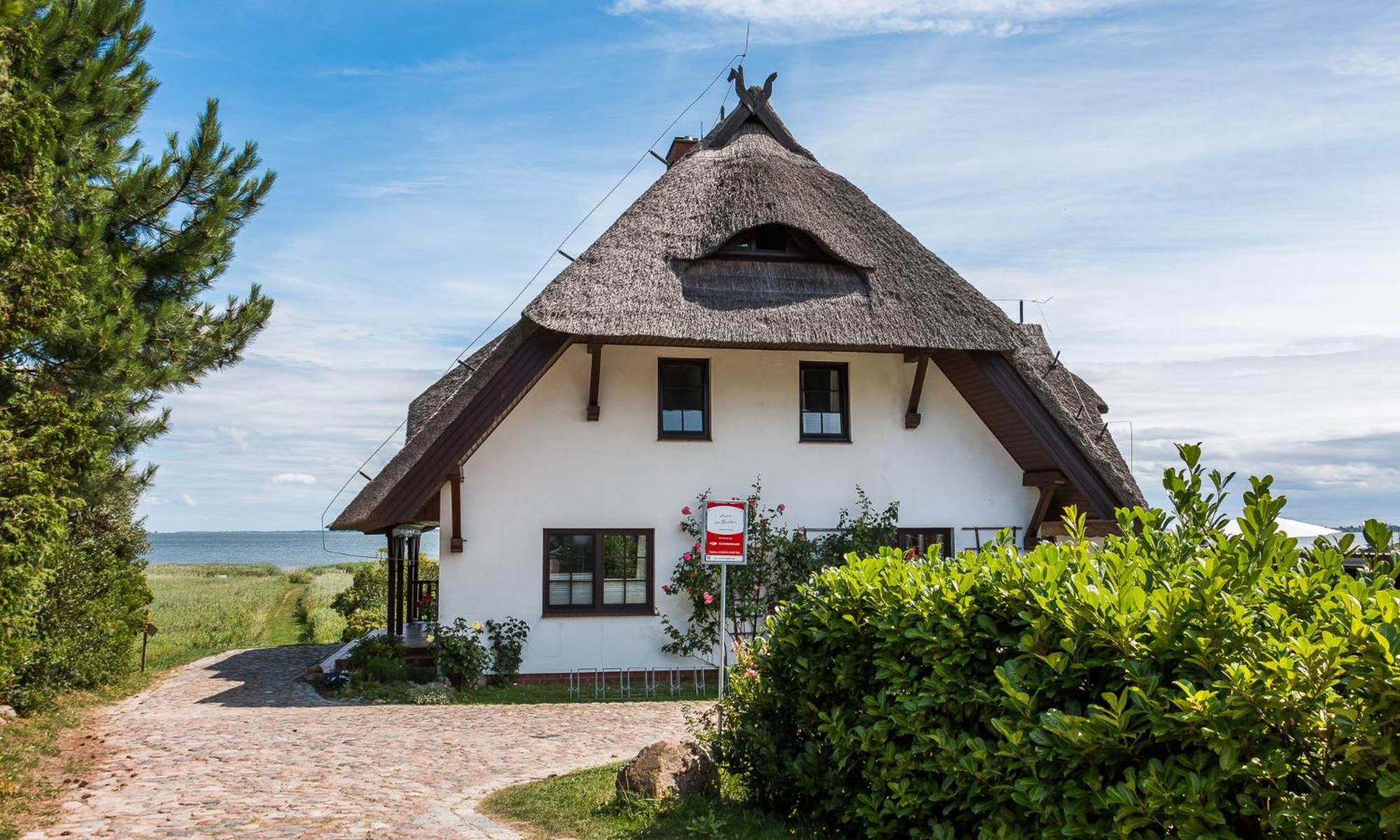 アーレンスホープHaus Am Bodden 02アパートメント エクステリア 写真